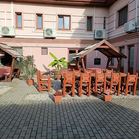 Bed and Breakfast Malom Panzio à Kiskunfélegyháza Extérieur photo