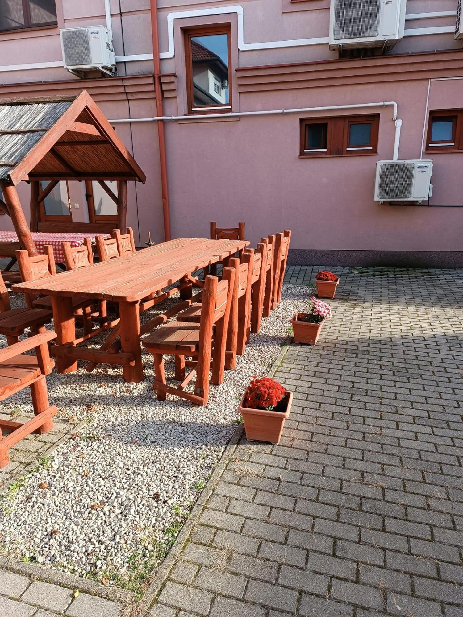Bed and Breakfast Malom Panzio à Kiskunfélegyháza Extérieur photo